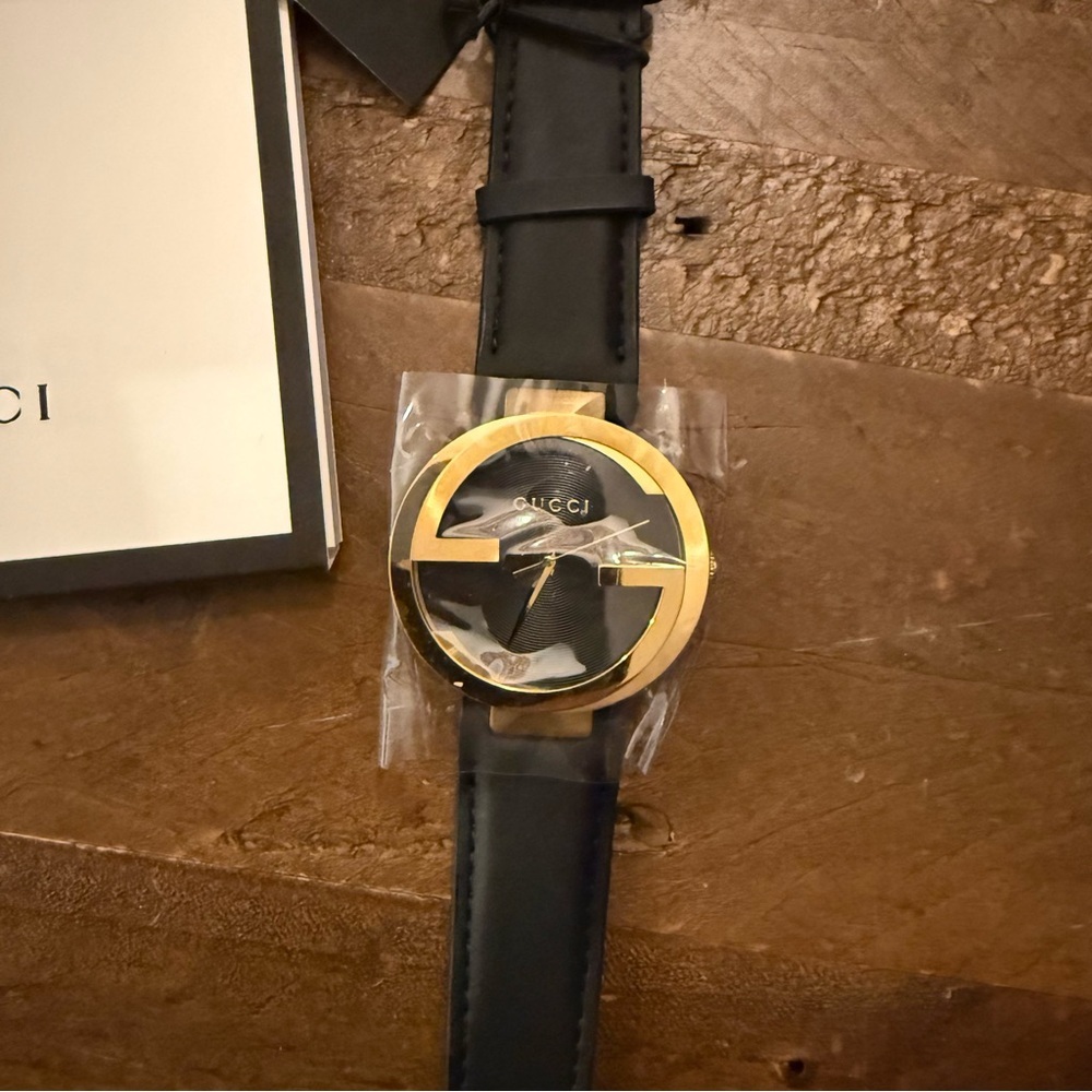 Gucci G Interlocking Black 42MM Dial Leather Strap Watch Latin Grammy Edition - Picture 9 of 15